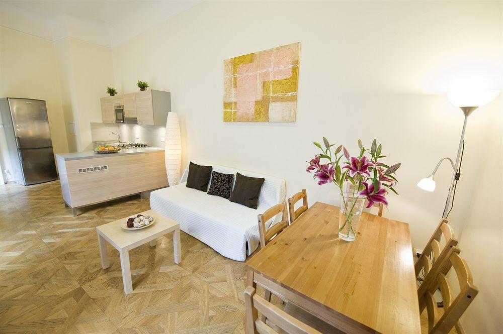 Bohemia Apartments Prague Centre Luaran gambar