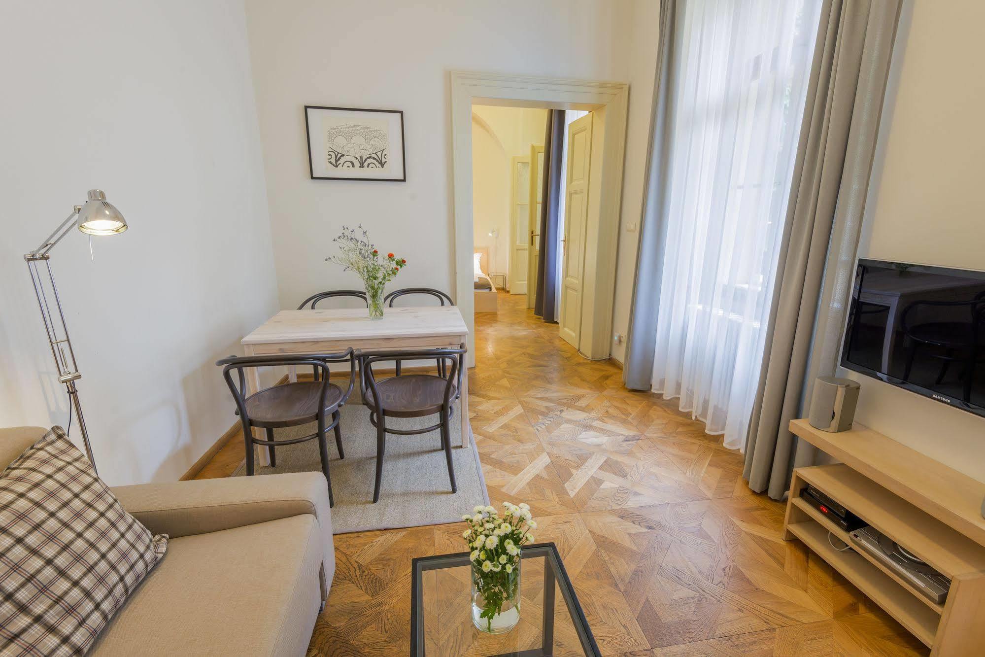 Bohemia Apartments Prague Centre Luaran gambar